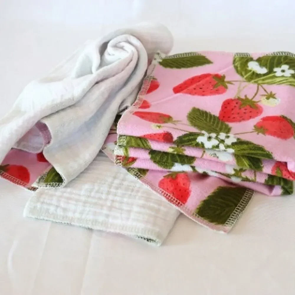 4 flannel gauze Strawberry flower cloth napkins wash baby unpaper towel reusable